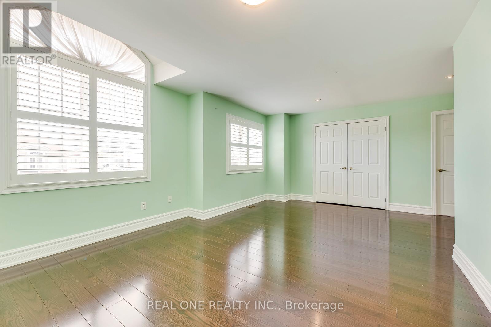 1280 Kestell Boulevard, Oakville, Ontario  L6H 0B3 - Photo 41 - W12679500