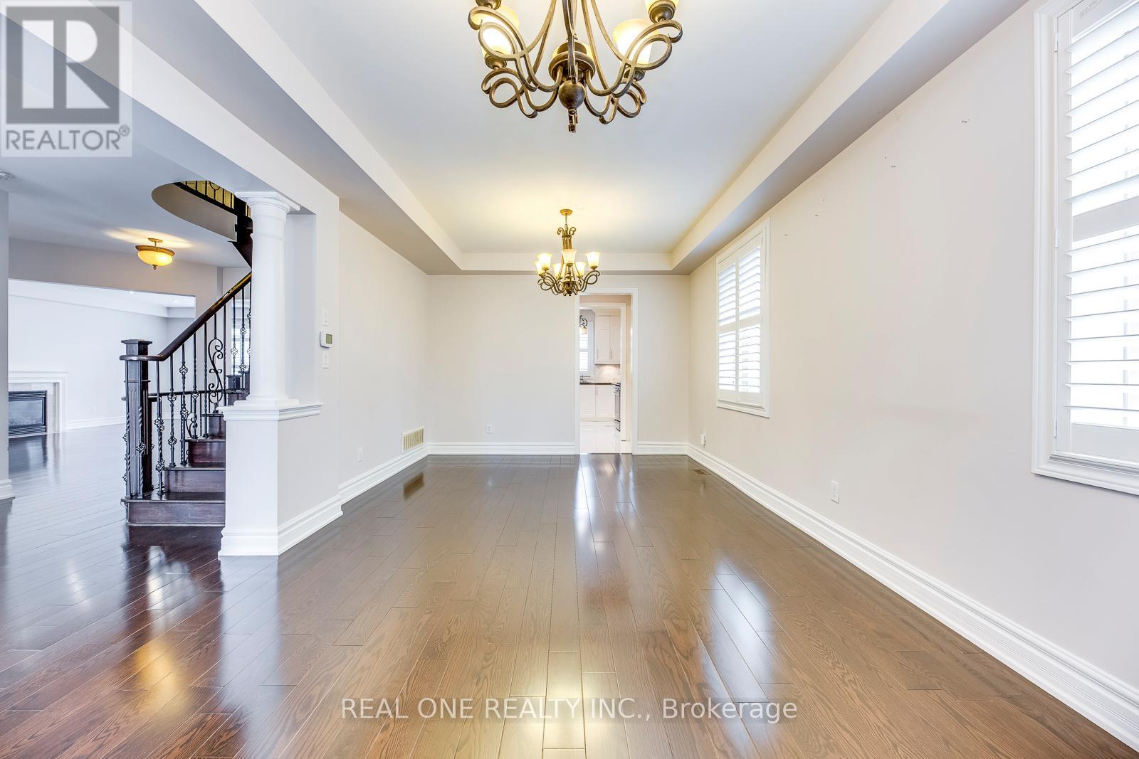 1280 Kestell Boulevard, Oakville, Ontario  L6H 0B3 - Photo 5 - W12679500