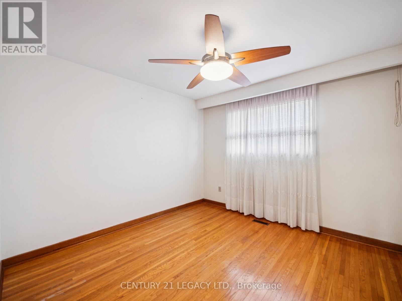 2152 Sheppard Avenue W, Toronto, Ontario  M3N 1A5 - Photo 24 - W12679516