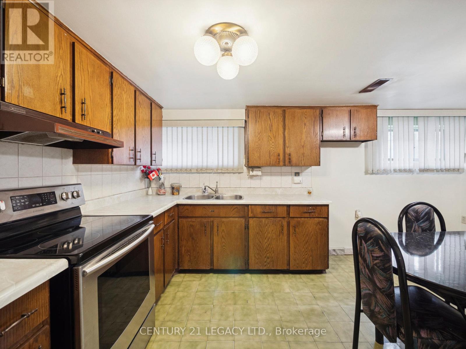 2152 Sheppard Avenue W, Toronto, Ontario  M3N 1A5 - Photo 35 - W12679516