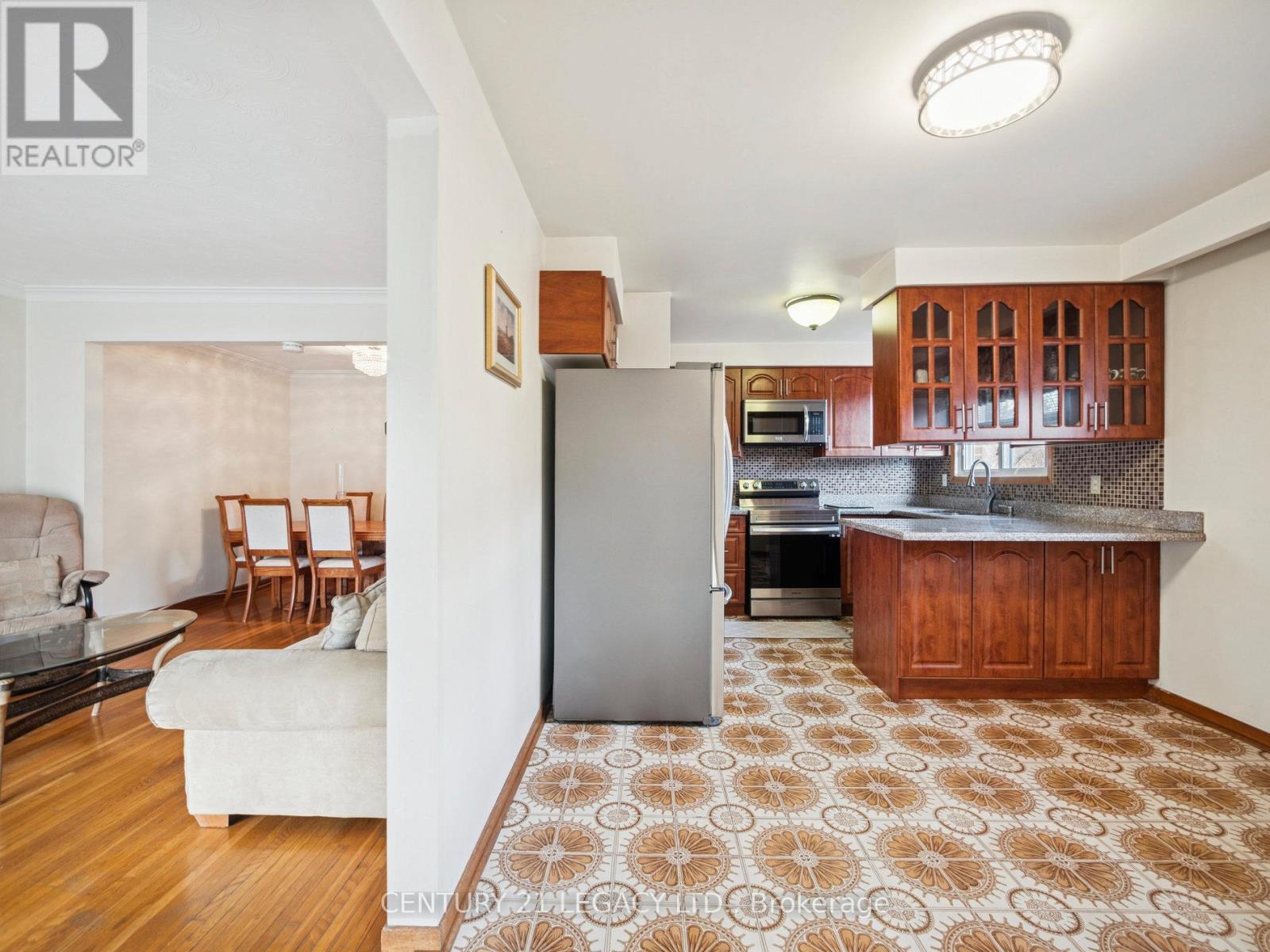 2152 Sheppard Avenue W, Toronto, Ontario  M3N 1A5 - Photo 9 - W12679516