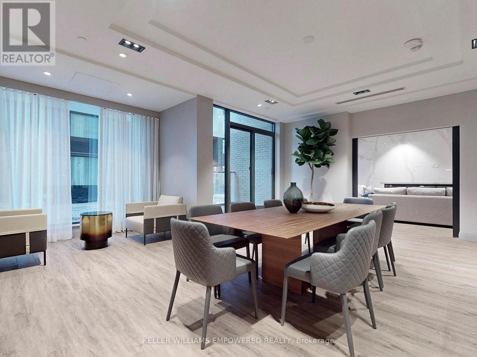 219 - 293 The Kingsway, Toronto, Ontario  M9A 0E8 - Photo 29 - W12679518