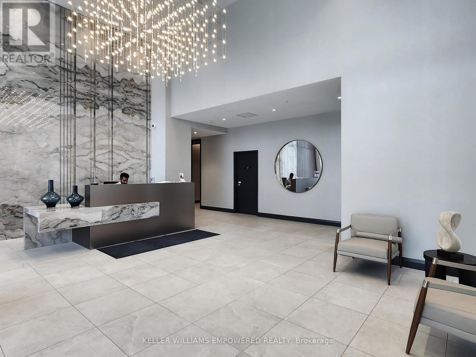 219 - 293 The Kingsway, Toronto, Ontario  M9A 0E8 - Photo 3 - W12679518