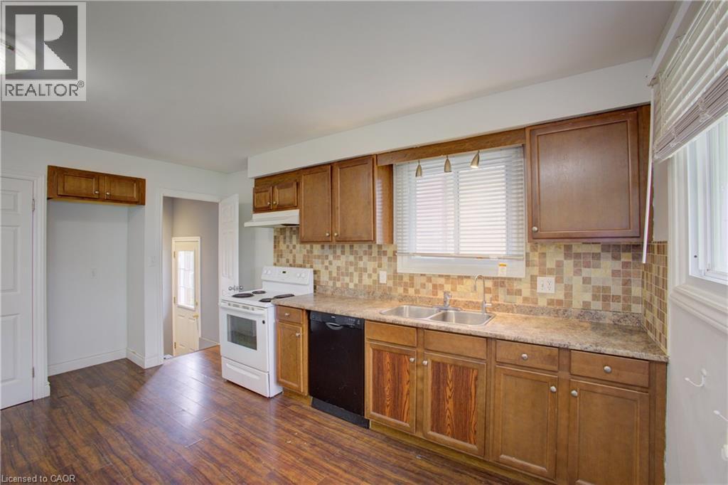 46 Elmwood Avenue, Cambridge, Ontario  N1R 4Y2 - Photo 11 - 40778246