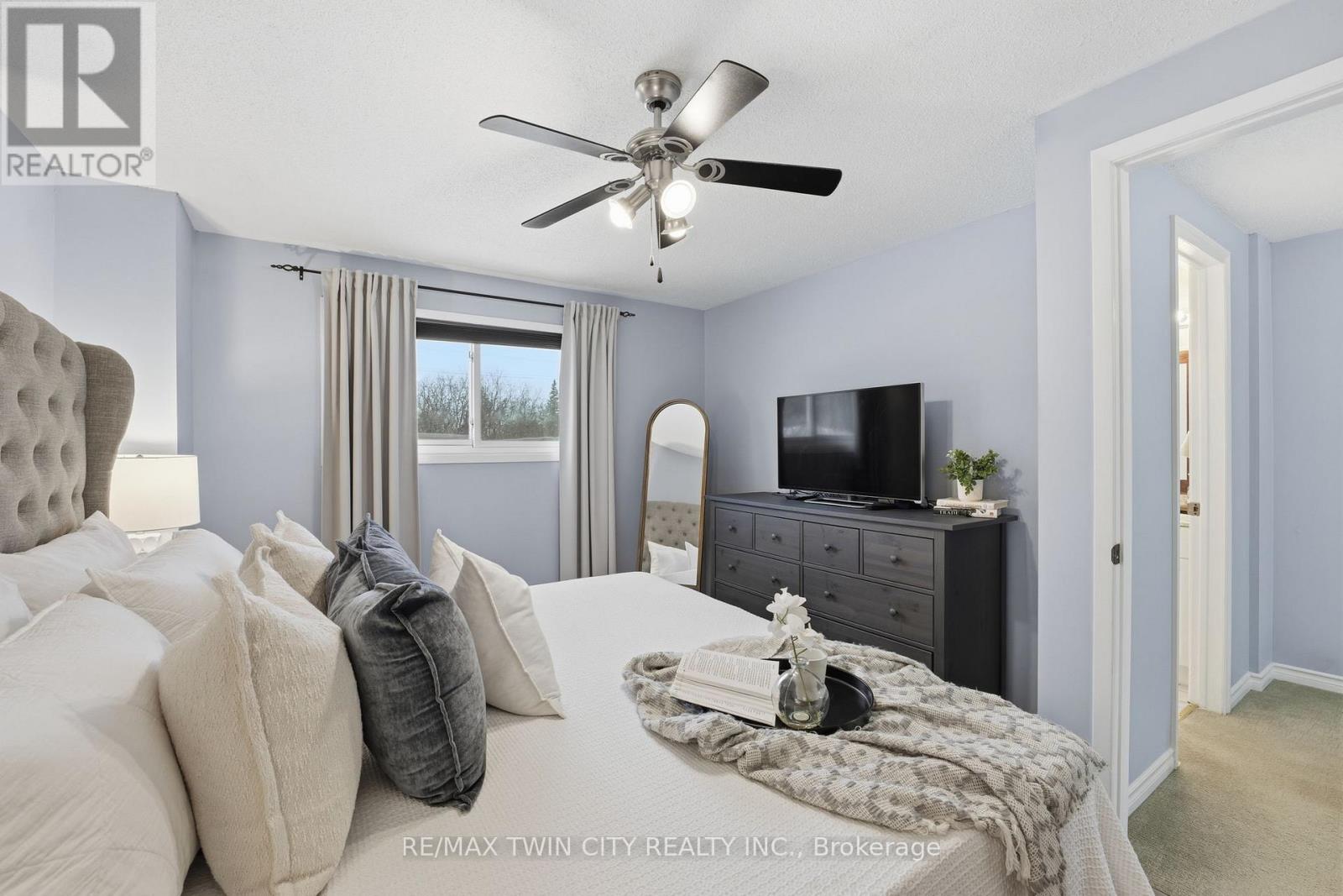 24 Catalina Court, Kitchener, Ontario  N2M 5L9 - Photo 10 - X12679472