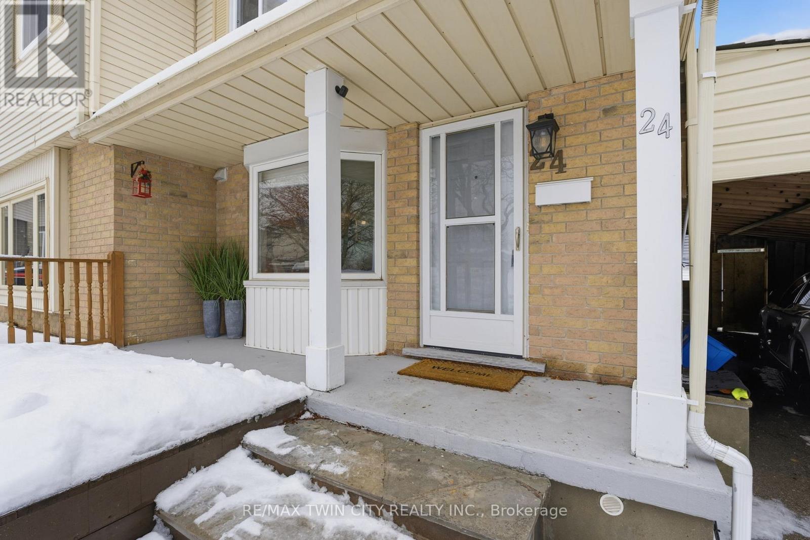 24 Catalina Court, Kitchener, Ontario  N2M 5L9 - Photo 2 - X12679472