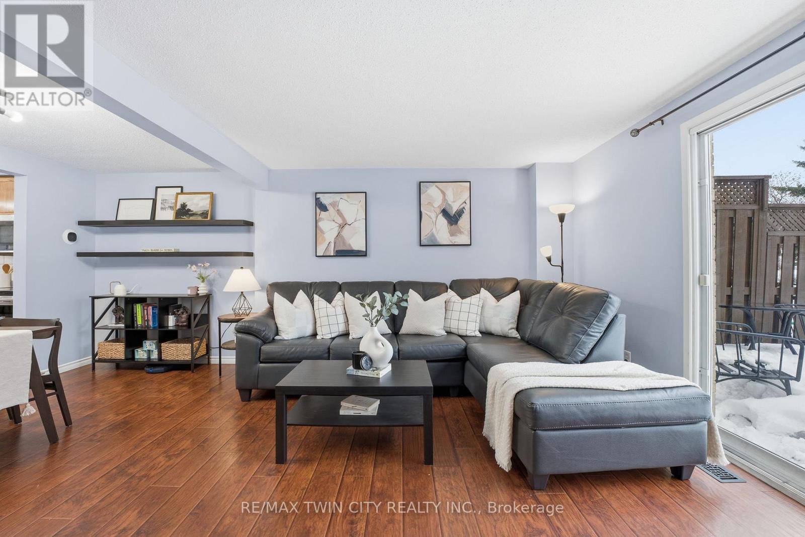 24 Catalina Court, Kitchener, Ontario  N2M 5L9 - Photo 4 - X12679472