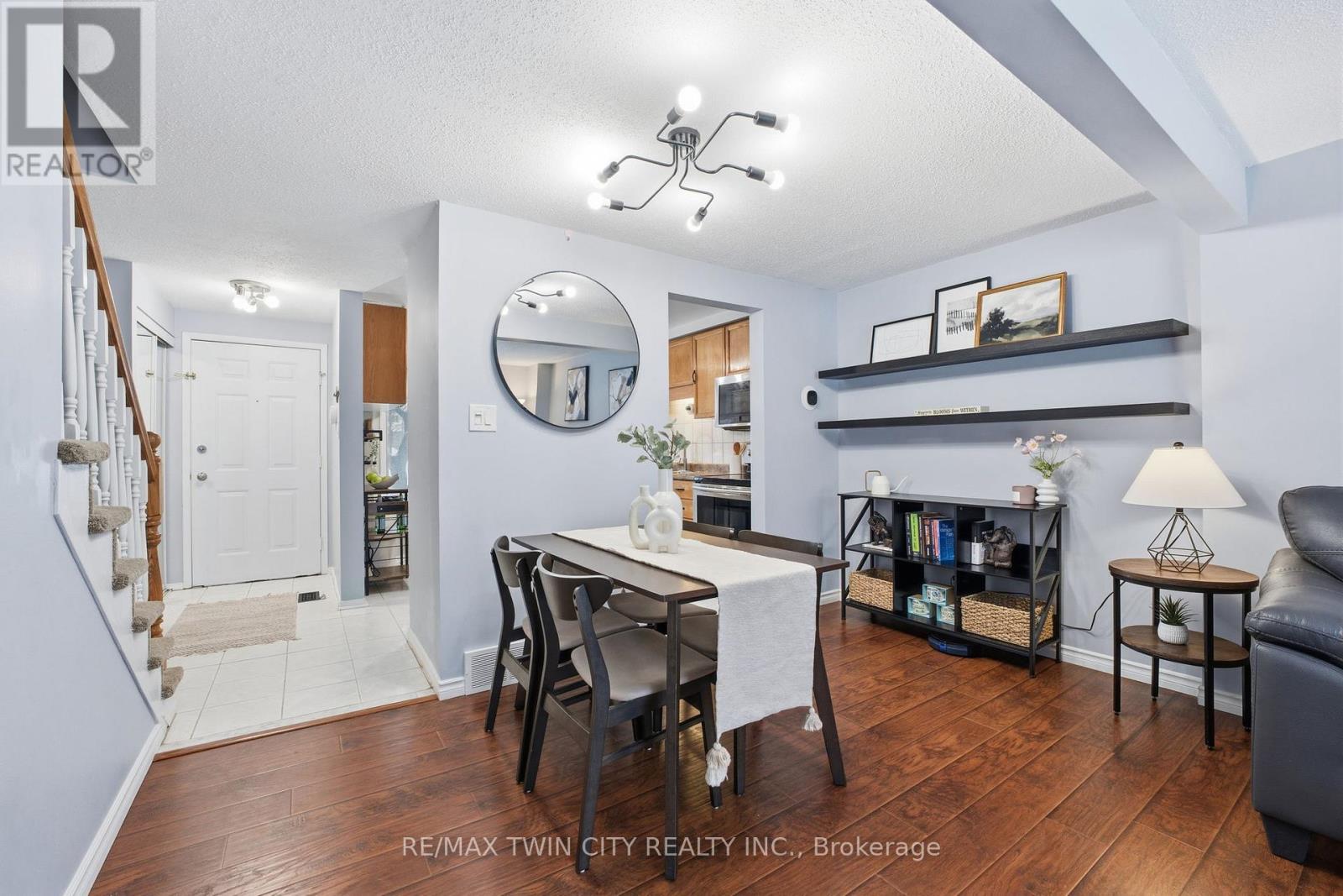 24 Catalina Court, Kitchener, Ontario  N2M 5L9 - Photo 5 - X12679472