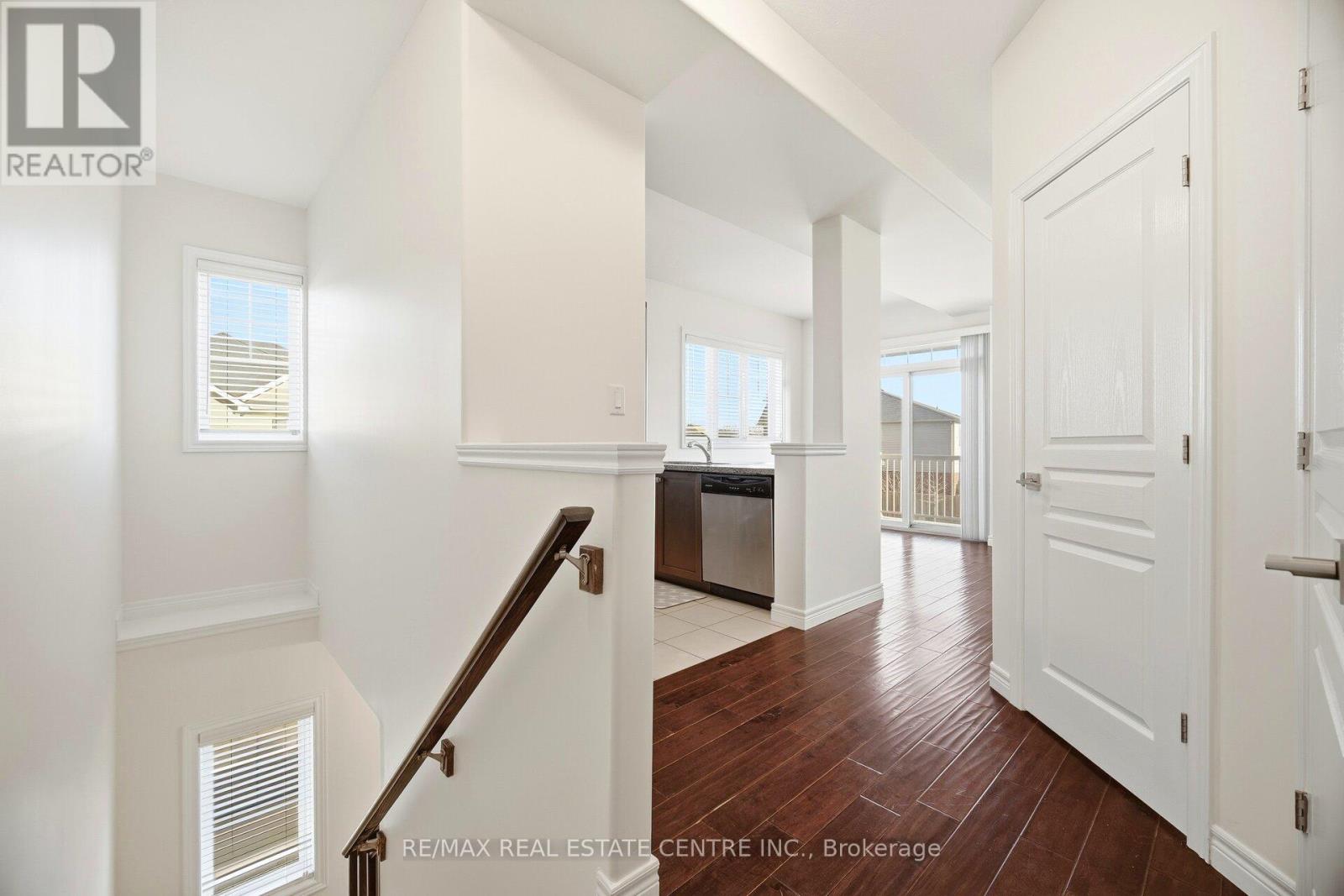 235 Westbank Trail, Hamilton, Ontario  L8J 0H4 - Photo 10 - X12679482