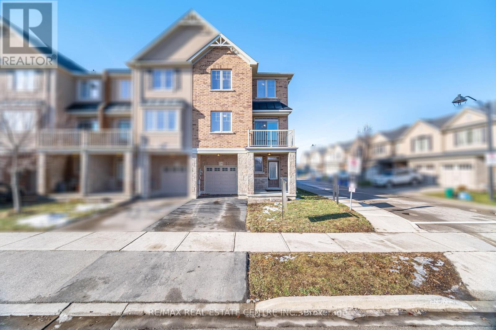 235 Westbank Trail, Hamilton, Ontario  L8J 0H4 - Photo 2 - X12679482