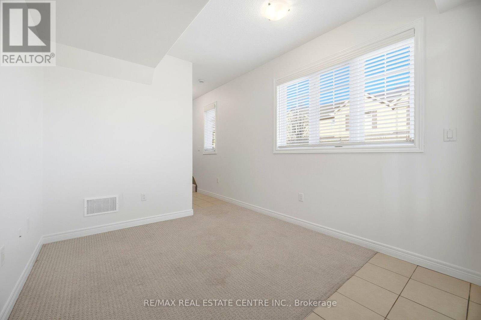 235 Westbank Trail, Hamilton, Ontario  L8J 0H4 - Photo 38 - X12679482