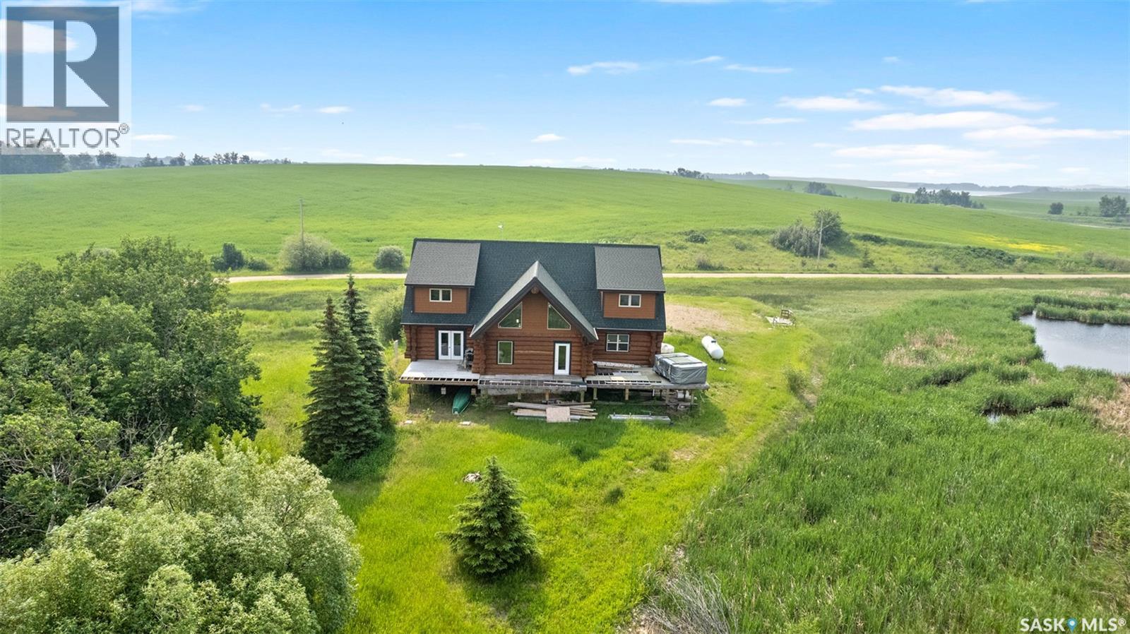 Martins Lake Scenic Waterfront Log Home, Leask Rm No. 464, Saskatchewan  S0J 1M0 - Photo 9 - SK026492