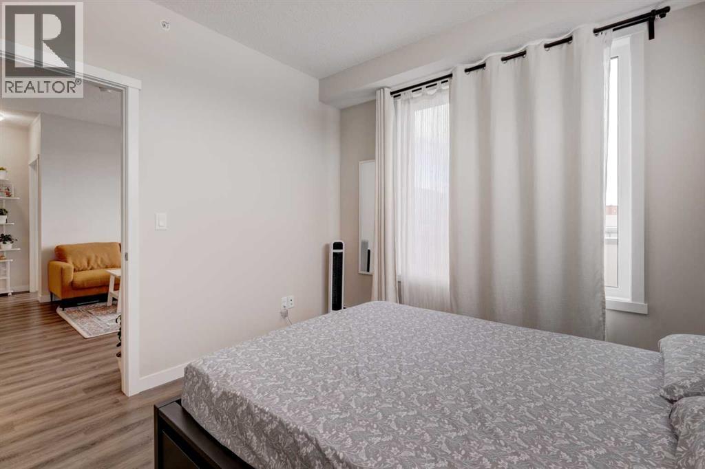 410, 30 Shawnee Common Sw, Calgary, Alberta  T2R 0R1 - Photo 16 - A2277542