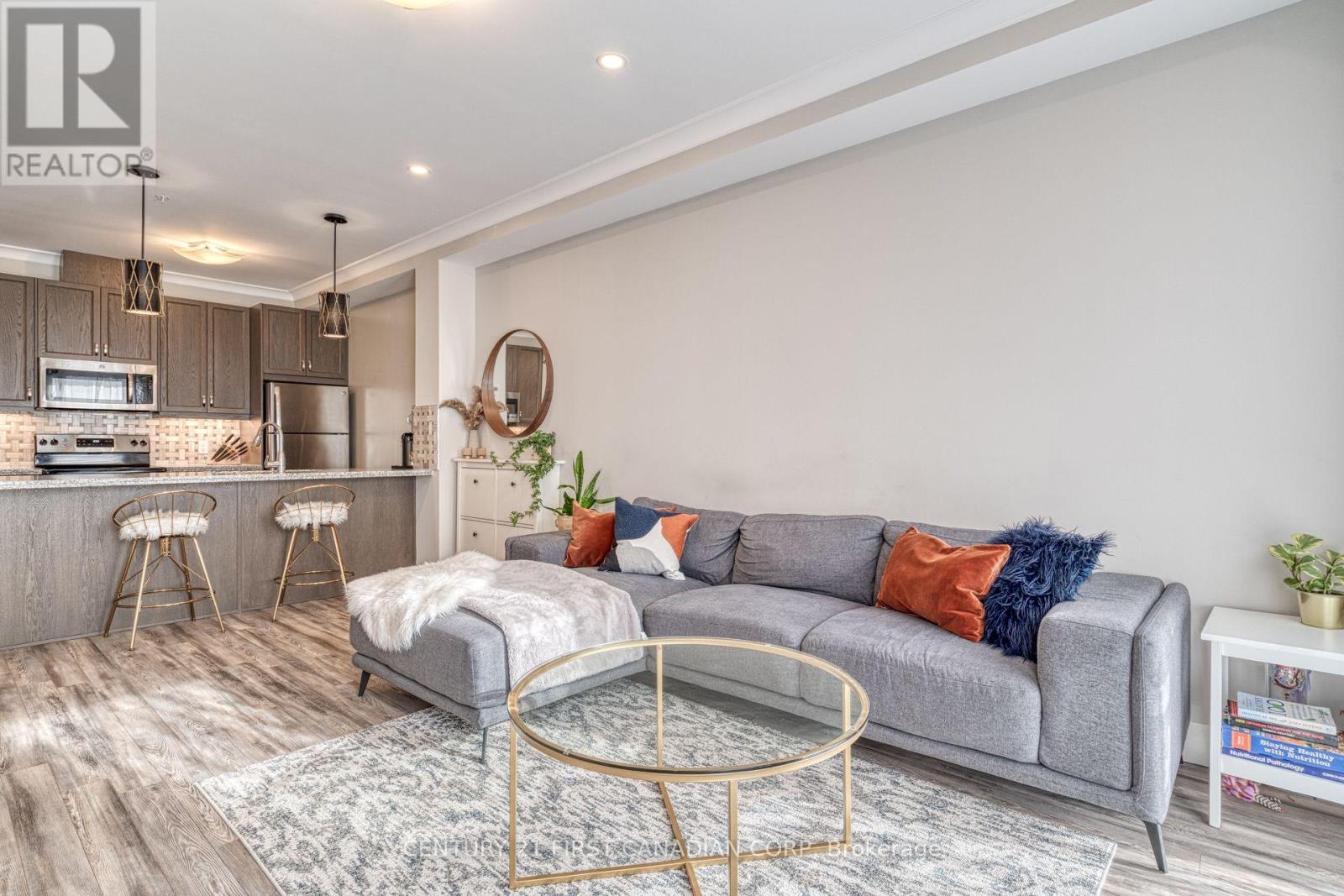 720 - 118 King Street E, Hamilton, Ontario  L8N 1A8 - Photo 10 - X12679520