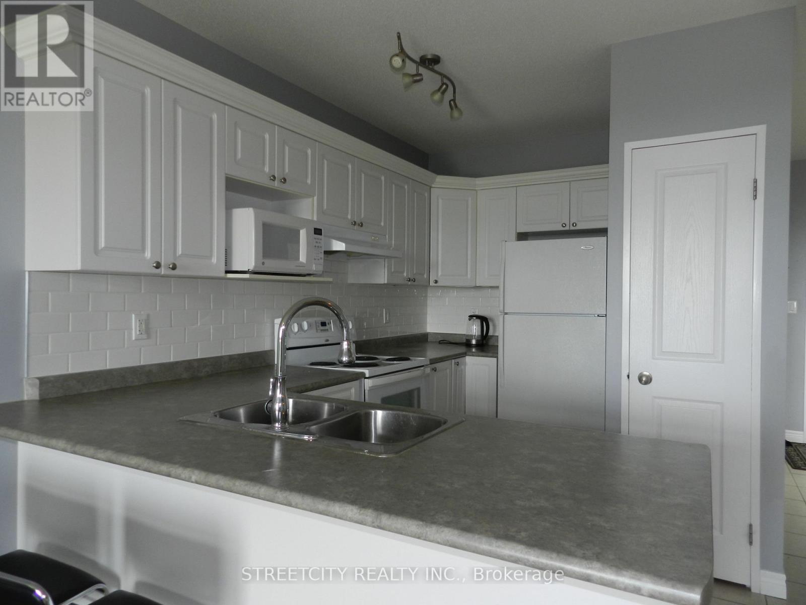 1006 - 353 Commissioners Road N, London South, Ontario  N6J 0A3 - Photo 7 - X12679558