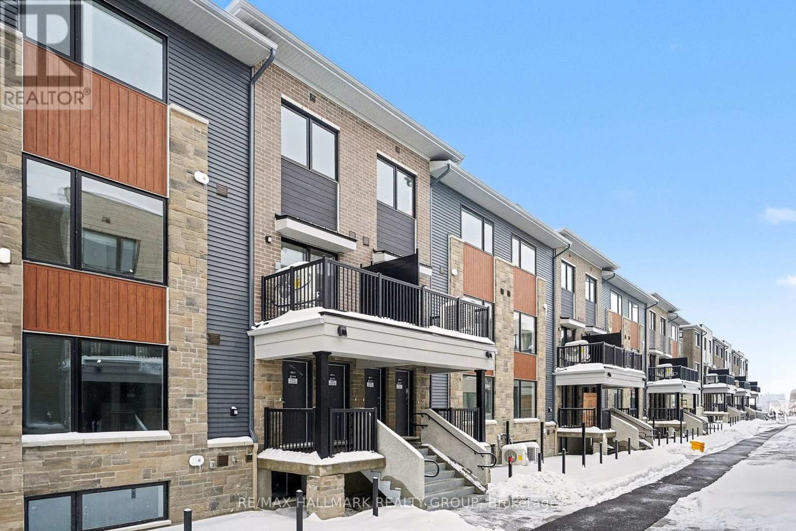 6 - 401 GLENROY GILBERT DRIVE, Ottawa, Ontario