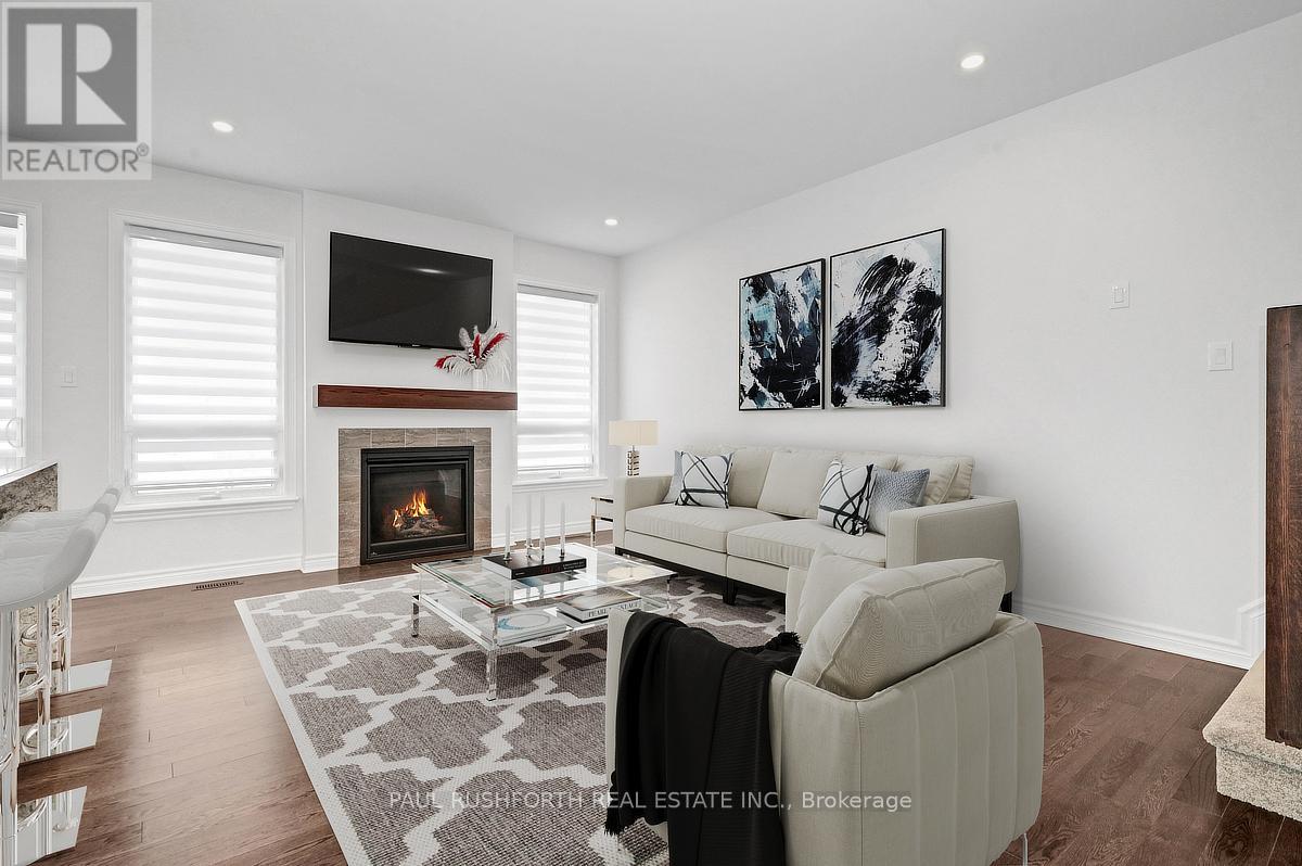 770 Cope Drive, Ottawa, Ontario  K2S 2P9 - Photo 4 - X12679586