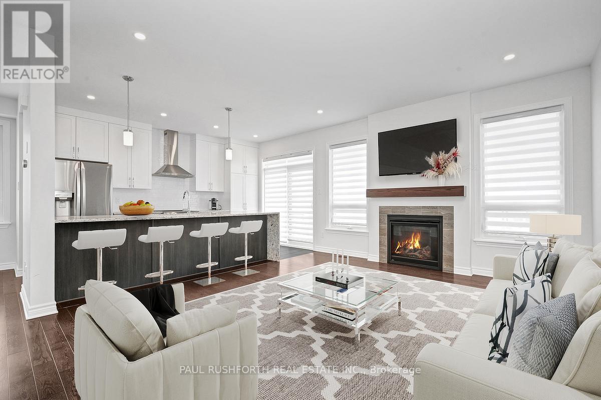 770 Cope Drive, Ottawa, Ontario  K2S 2P9 - Photo 5 - X12679586