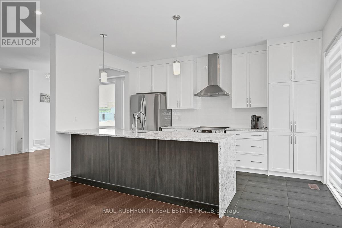 770 Cope Drive, Ottawa, Ontario  K2S 2P9 - Photo 7 - X12679586