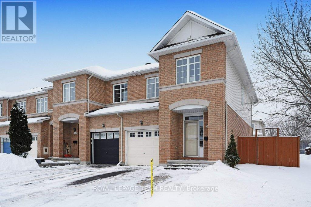 147 DEERCROFT AVENUE, Ottawa, Ontario