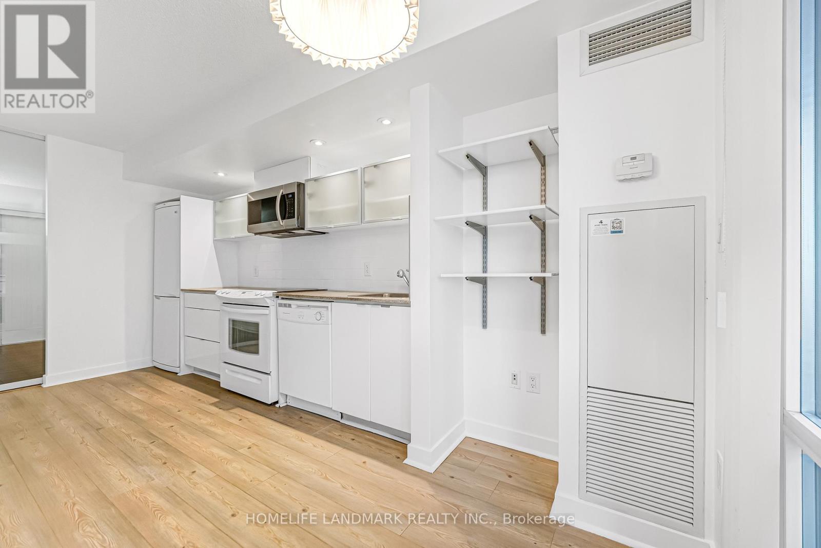 811 - 4k Spadina Avenue, Toronto, Ontario  M5V 3Y9 - Photo 28 - C12559750