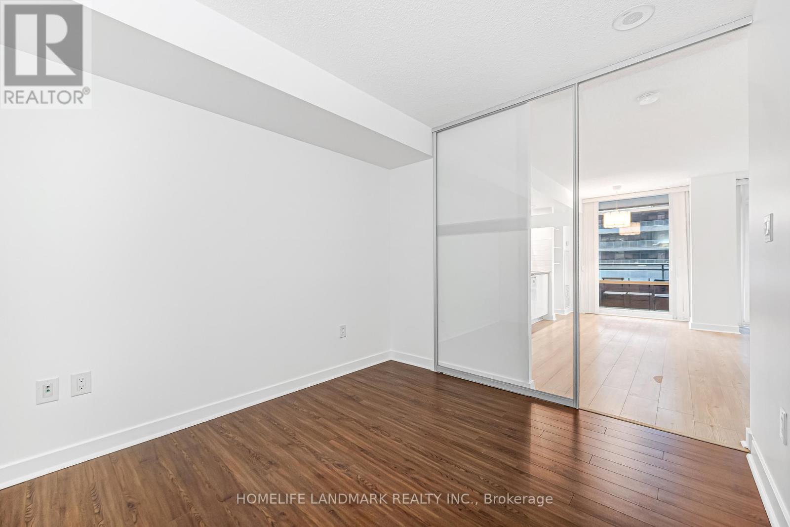 811 - 4k Spadina Avenue, Toronto, Ontario  M5V 3Y9 - Photo 37 - C12559750