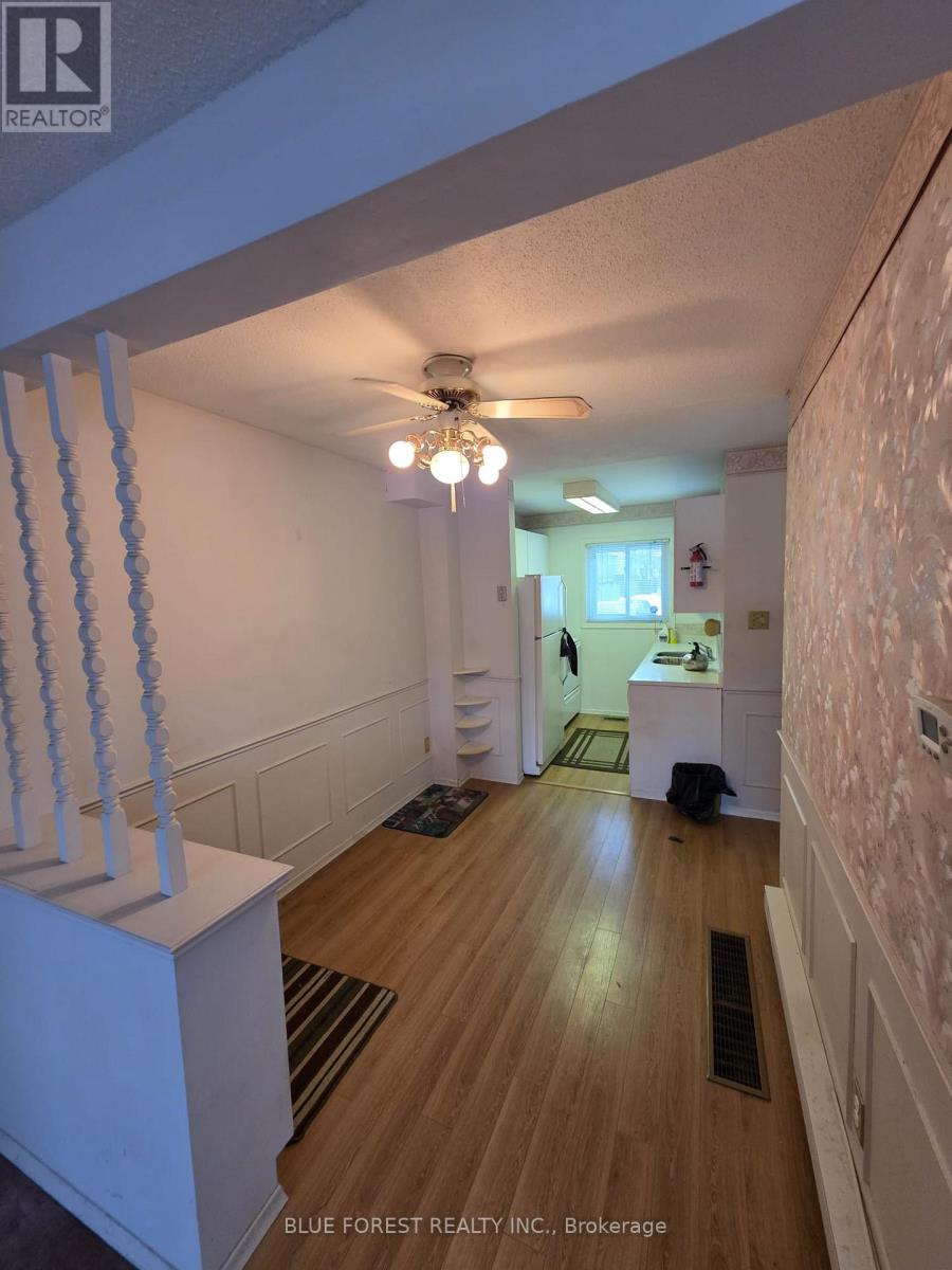 83 - 166 Southdale Road W, London South, Ontario  N6J 2J1 - Photo 3 - X12438673