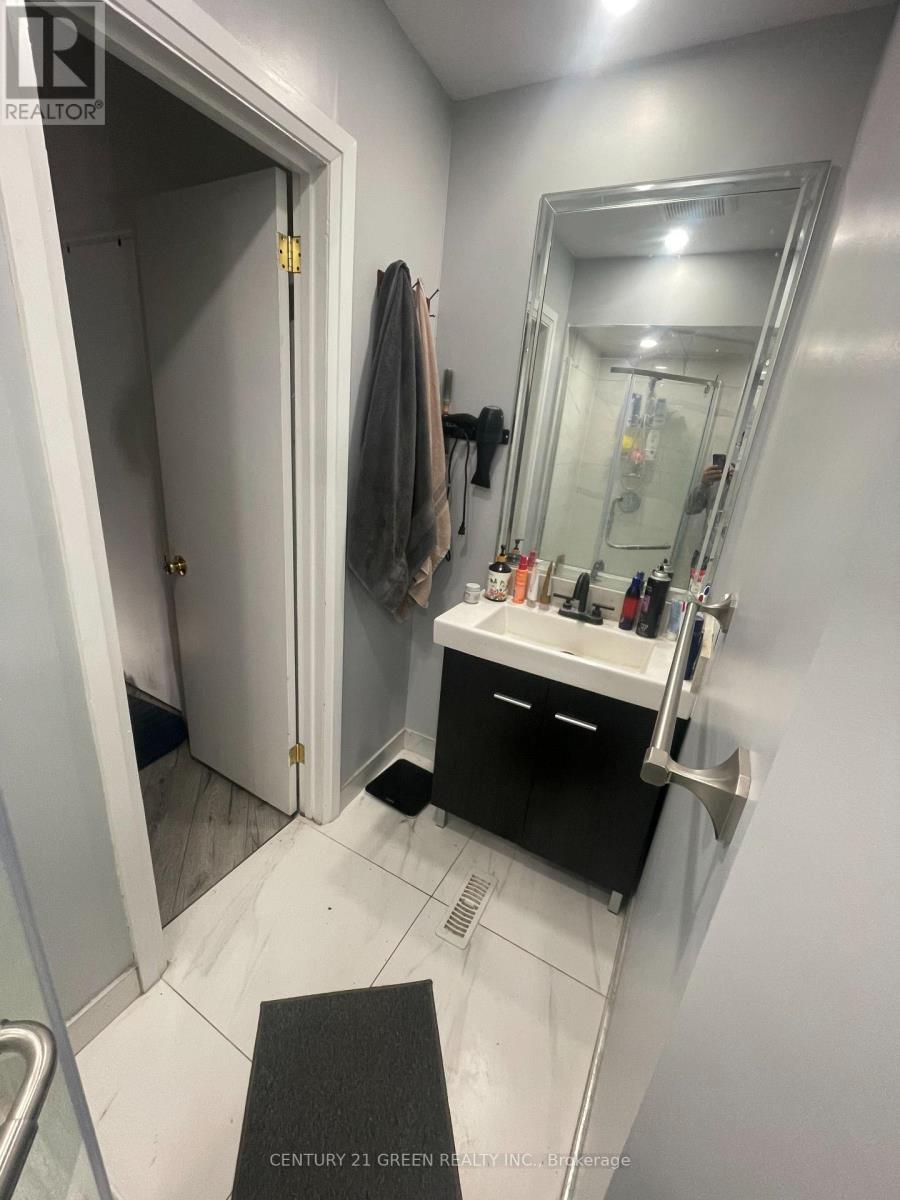 Main - 6 Wall Court, Barrie (Cundles East), Ontario  L4M 5A4 - Photo 9 - S12672146