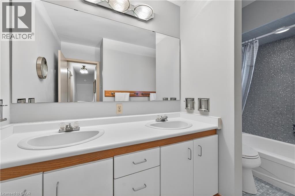 77 Upper Paradise Road, Hamilton, Ontario  L9C 5B6 - Photo 18 - 40797180