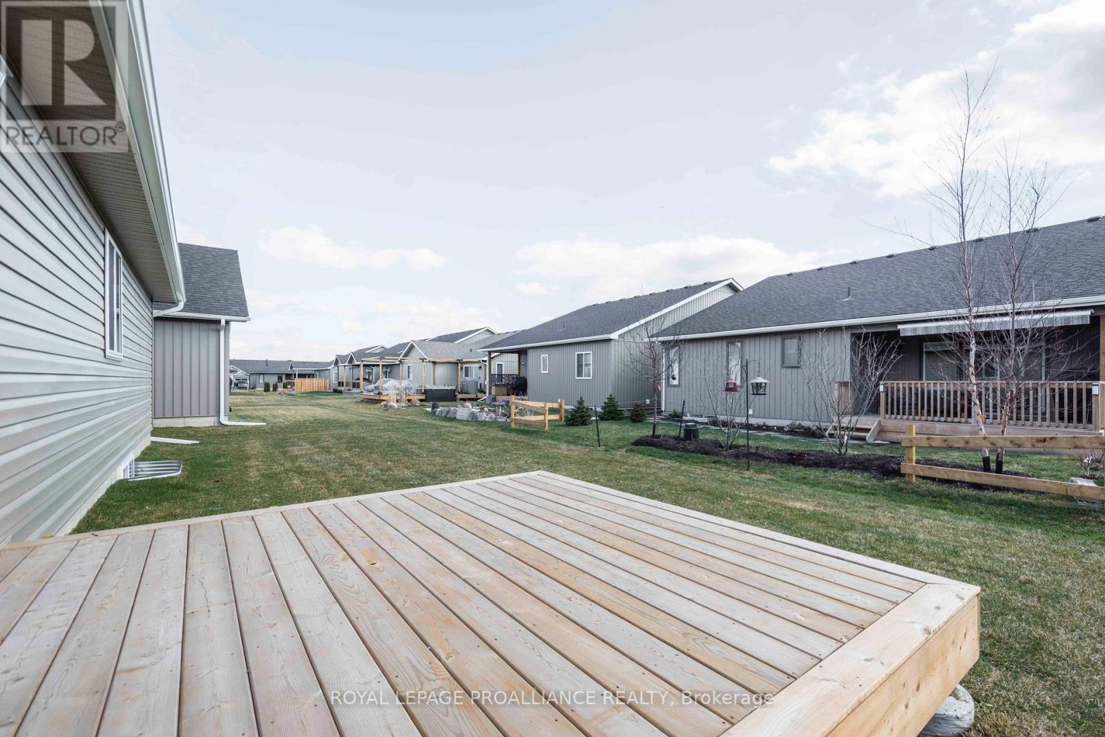 110 Farrington Crescent, Prince Edward County, Ontario  K0K 2T0 - Photo 21 - X12679656