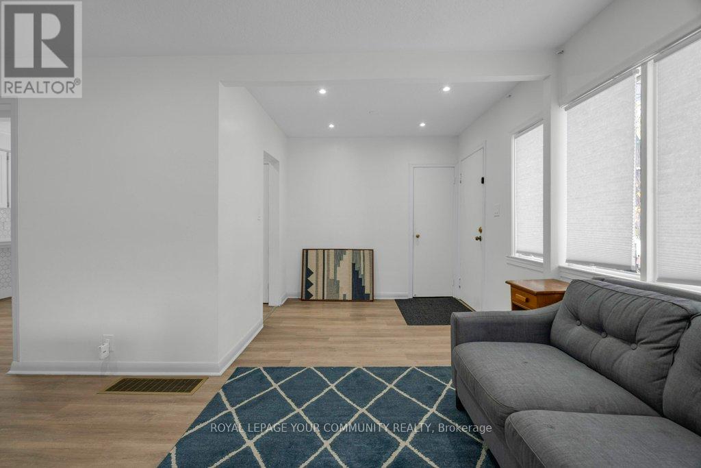 184 Hendon Avenue, Toronto, Ontario  M2M 1A7 - Photo 5 - C12679550