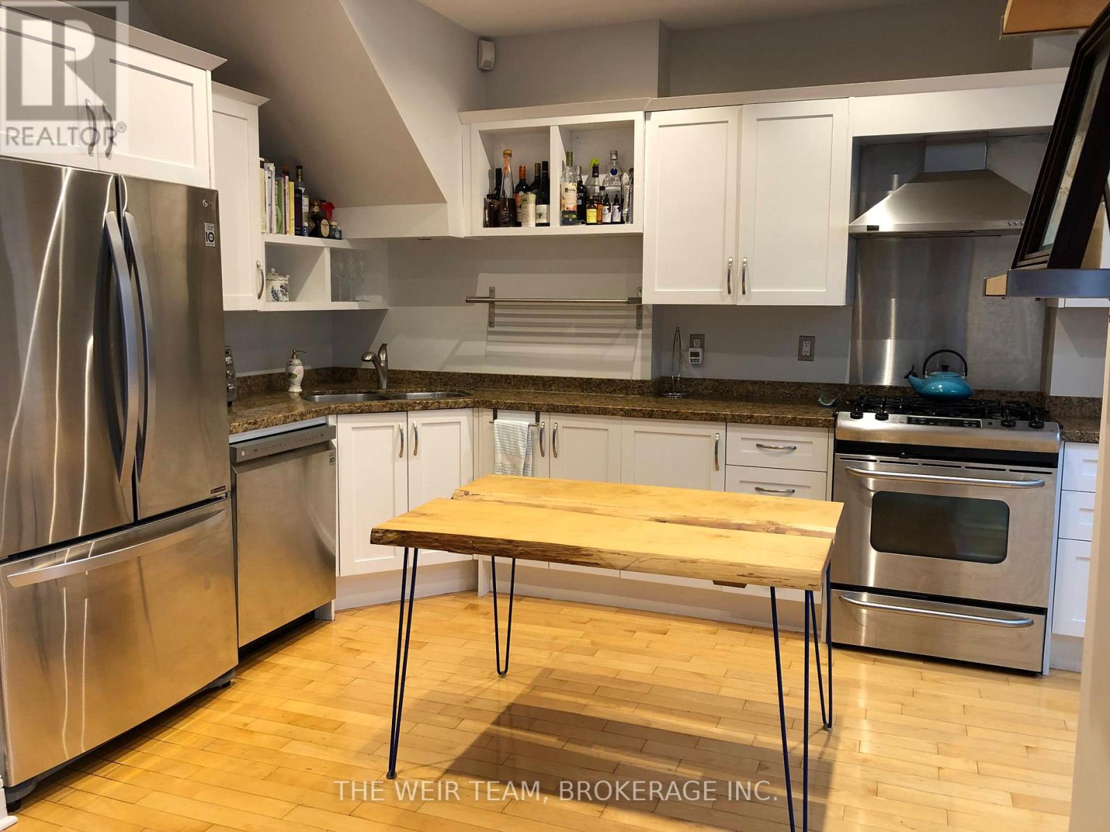 84 Cambridge Avenue, Toronto, Ontario  M4K 2L4 - Photo 11 - E12679622