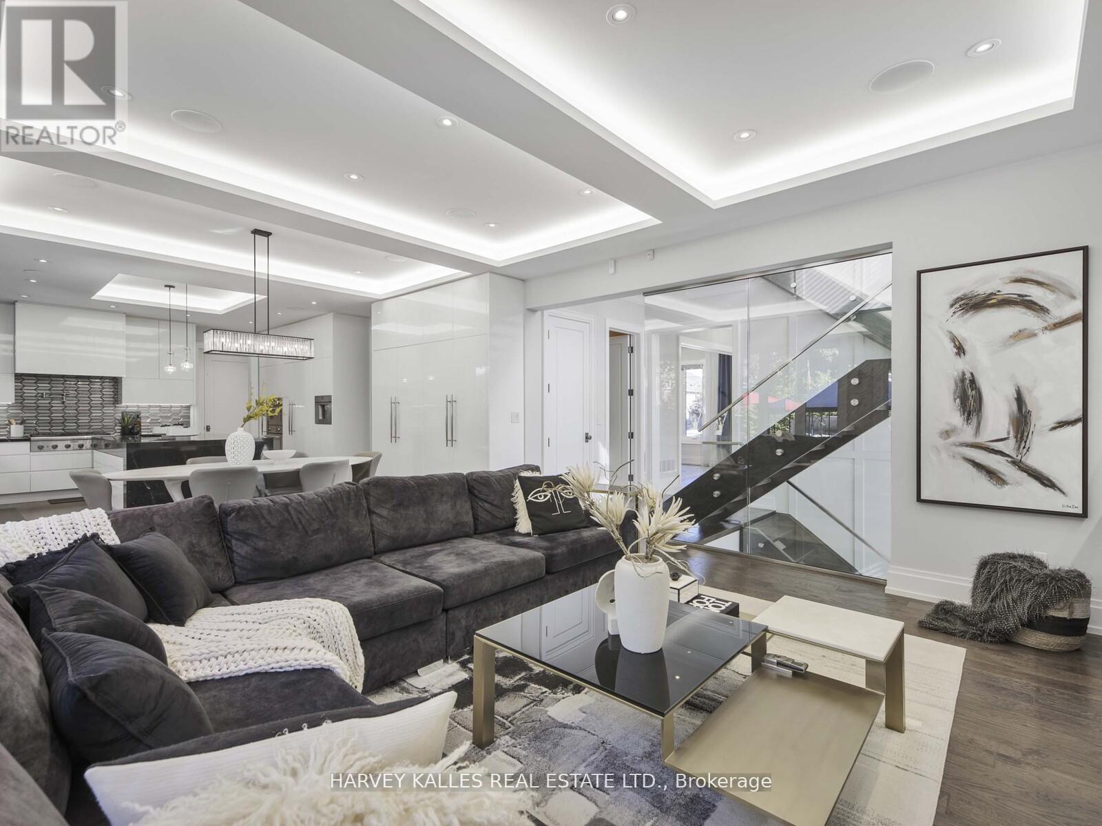 10 Malaren Road, Vaughan, Ontario  L6A 1E5 - Photo 10 - N12679650