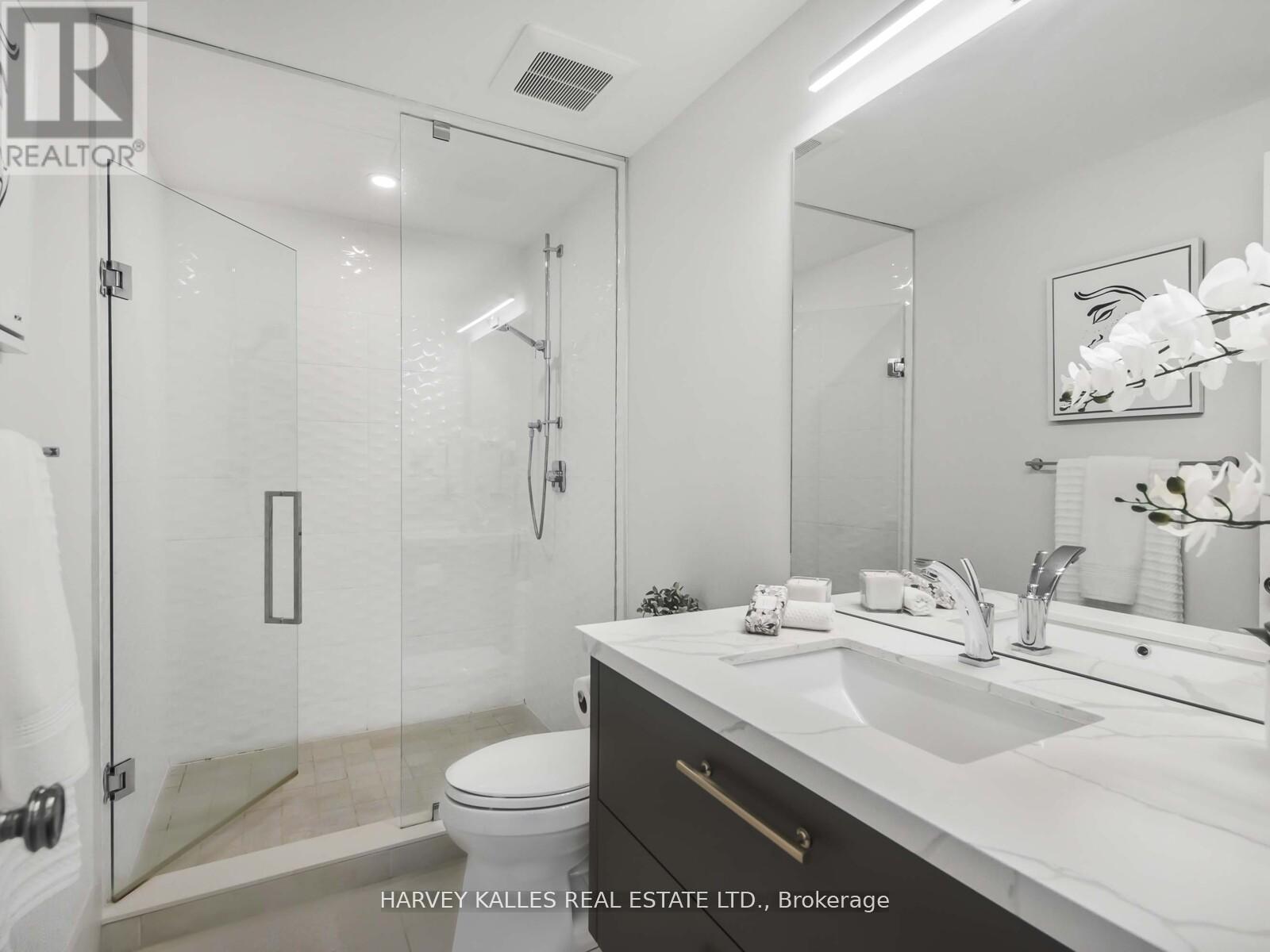 10 Malaren Road, Vaughan, Ontario  L6A 1E5 - Photo 39 - N12679650