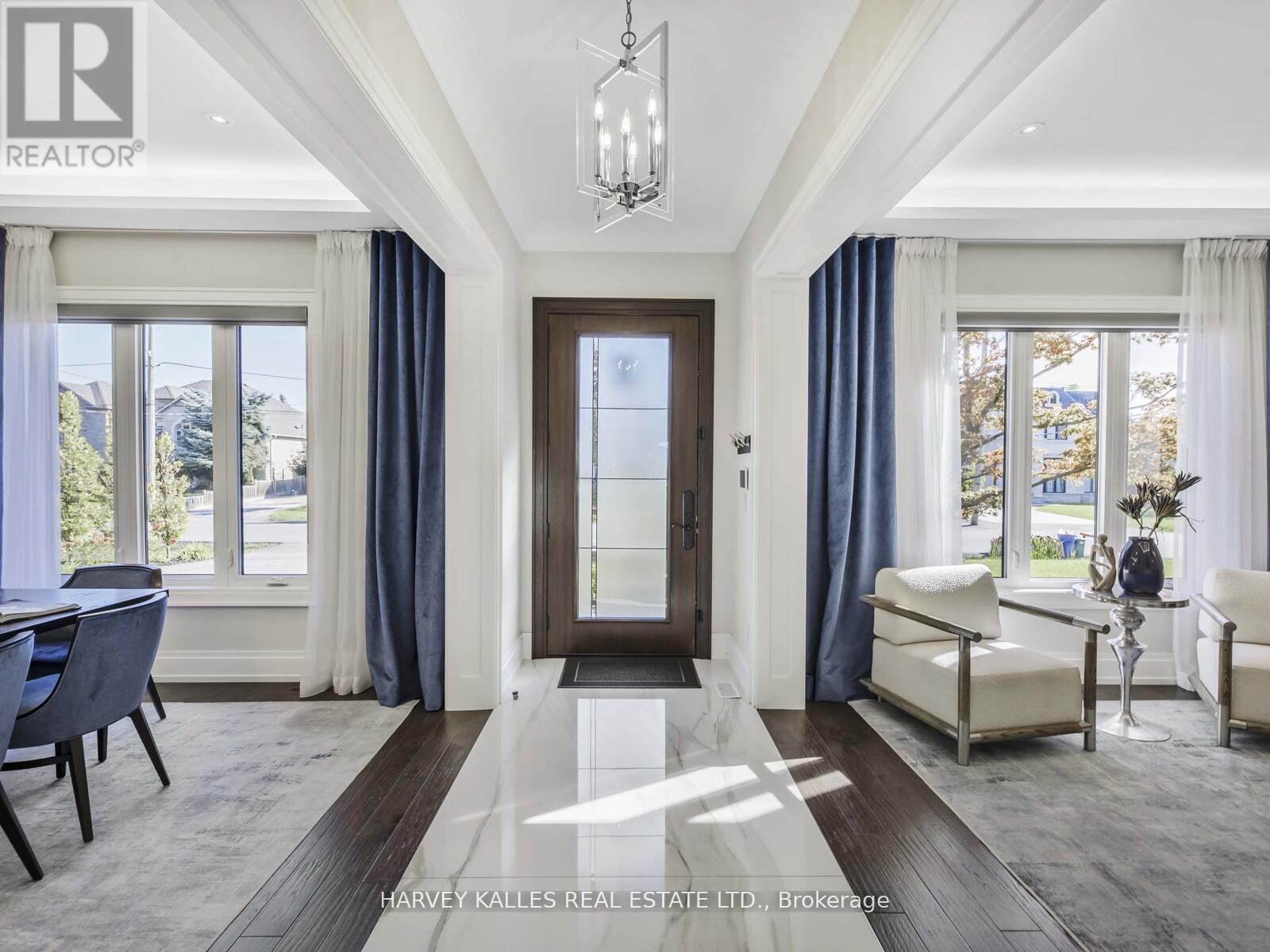 10 Malaren Road, Vaughan, Ontario  L6A 1E5 - Photo 5 - N12679650