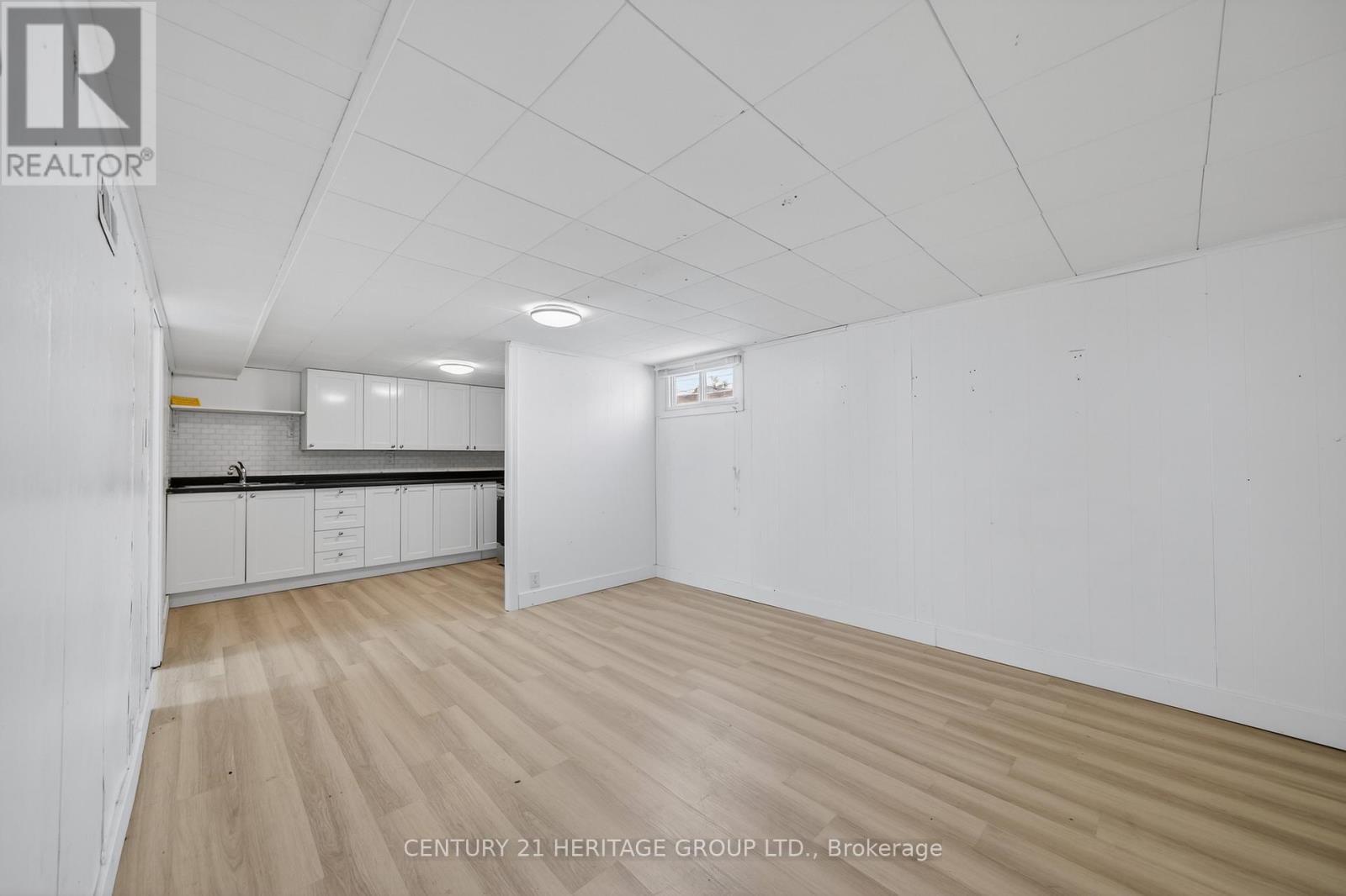 35 Argyle Avenue, Orillia, Ontario  L3V 2V5 - Photo 24 - S12377364