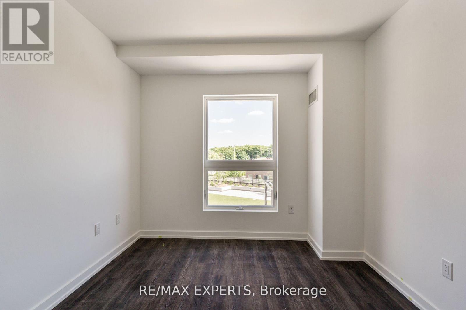 303 - 430 Essa Road, Barrie (Holly), Ontario  L9J 0M1 - Photo 20 - S12679600