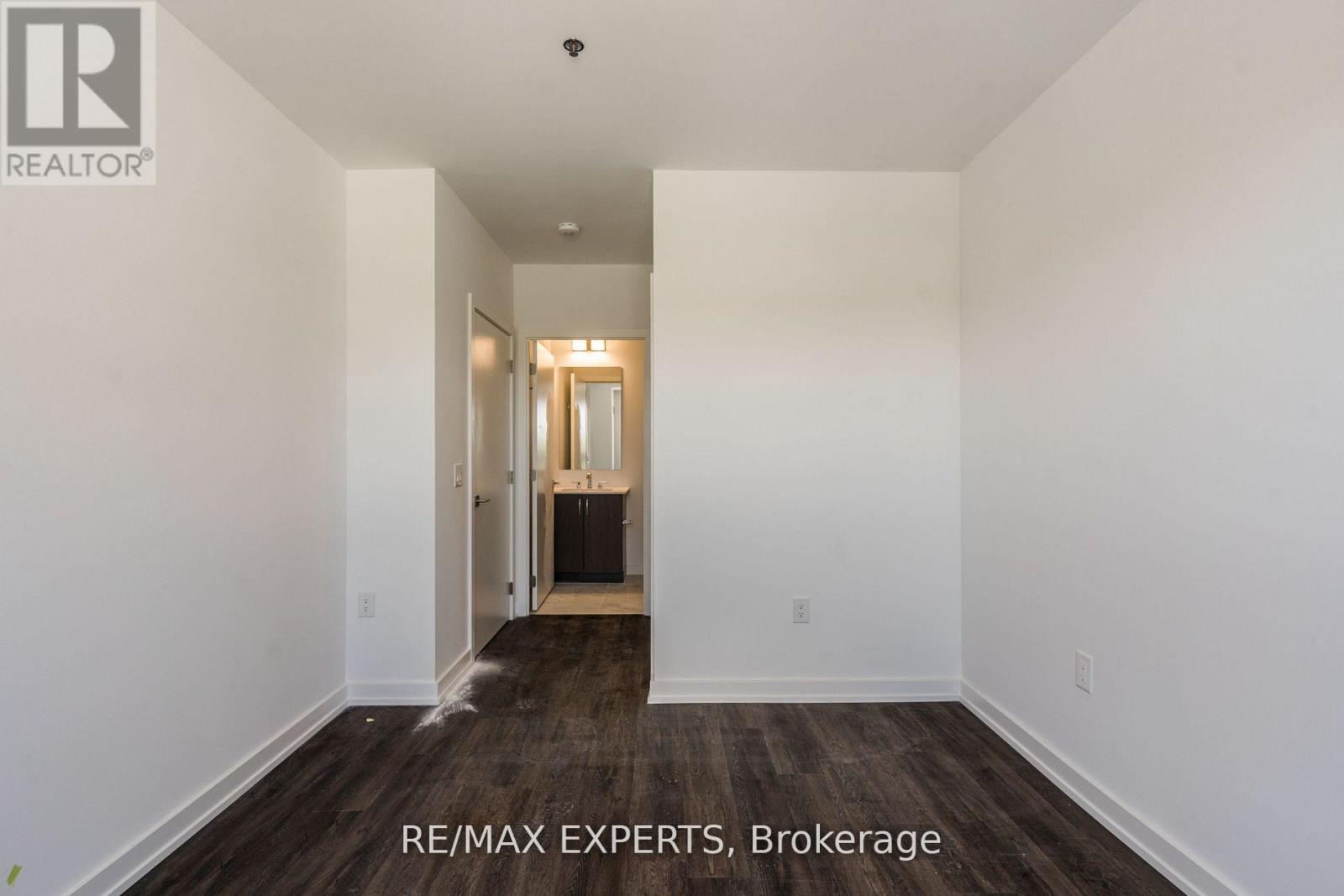 303 - 430 Essa Road, Barrie (Holly), Ontario  L9J 0M1 - Photo 21 - S12679600