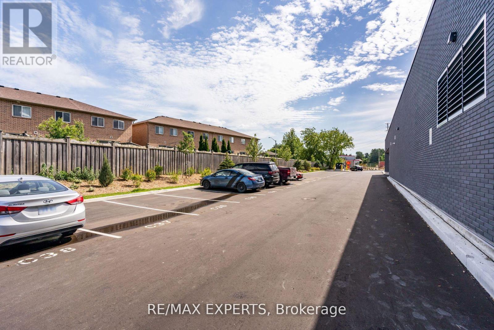 303 - 430 Essa Road, Barrie (Holly), Ontario  L9J 0M1 - Photo 29 - S12679600