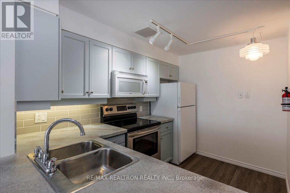 48 - 74 Ross Street, Barrie, Ontario  L4N 1G3 - Photo 7 - S12679628