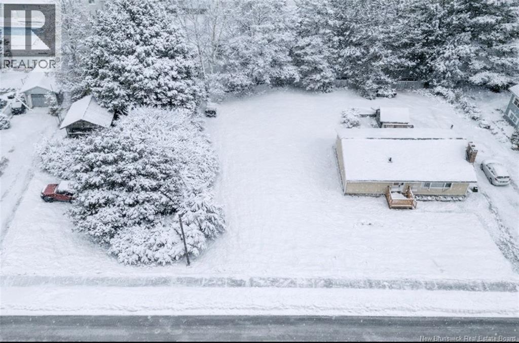 41 Floral Avenue, Fredericton, New Brunswick  E3A 1K8 - Photo 1 - NB131891