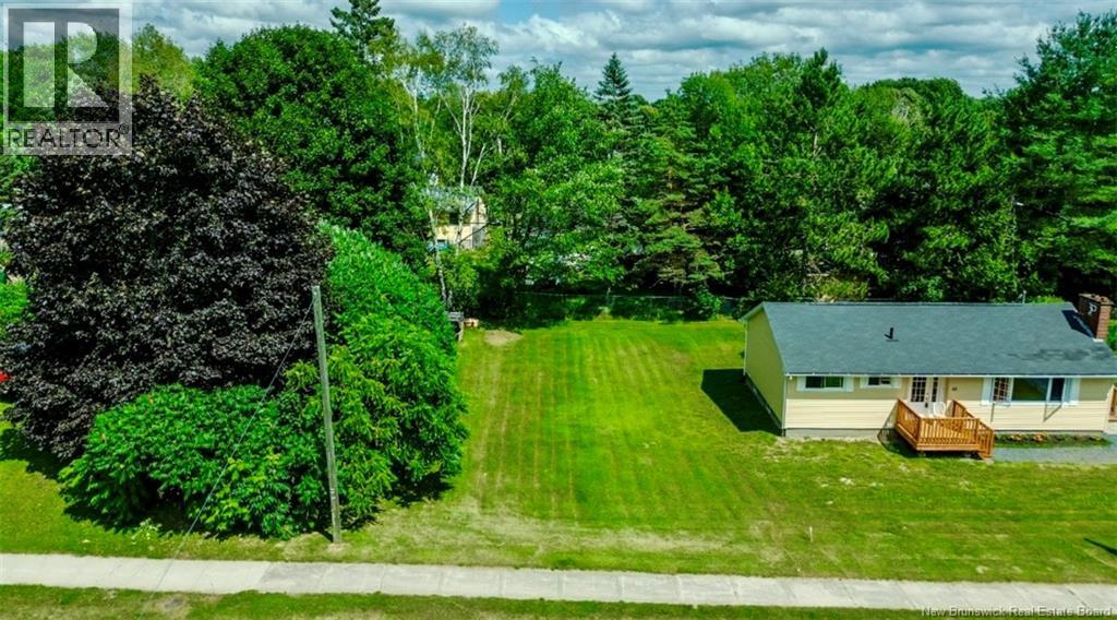 41 Floral Avenue, Fredericton, New Brunswick  E3A 1K8 - Photo 4 - NB131891