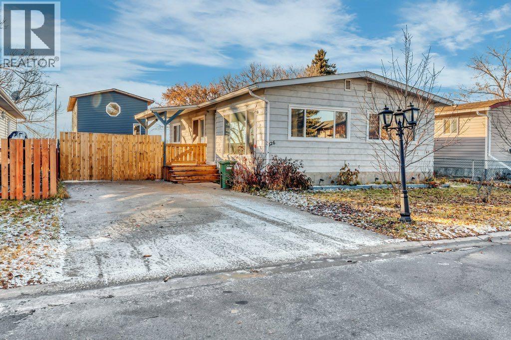 826 Bayview Road, Strathmore, Alberta  T1P 1E1 - Photo 2 - A2271316