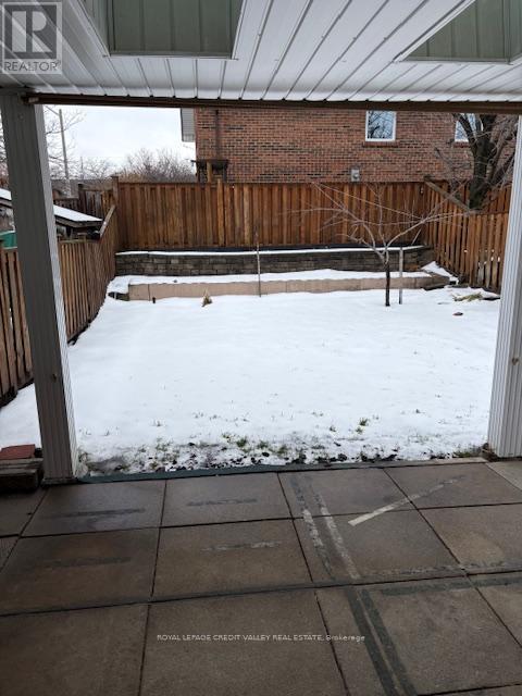 2502 Trident Avenue, Mississauga, Ontario  L5B 2L4 - Photo 3 - W12679530