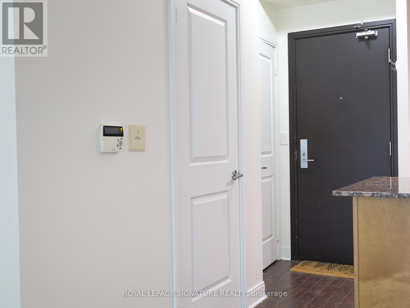 1002 - 70 Absolute Avenue, Mississauga, Ontario  L4Z 0A4 - Photo 6 - W12679534