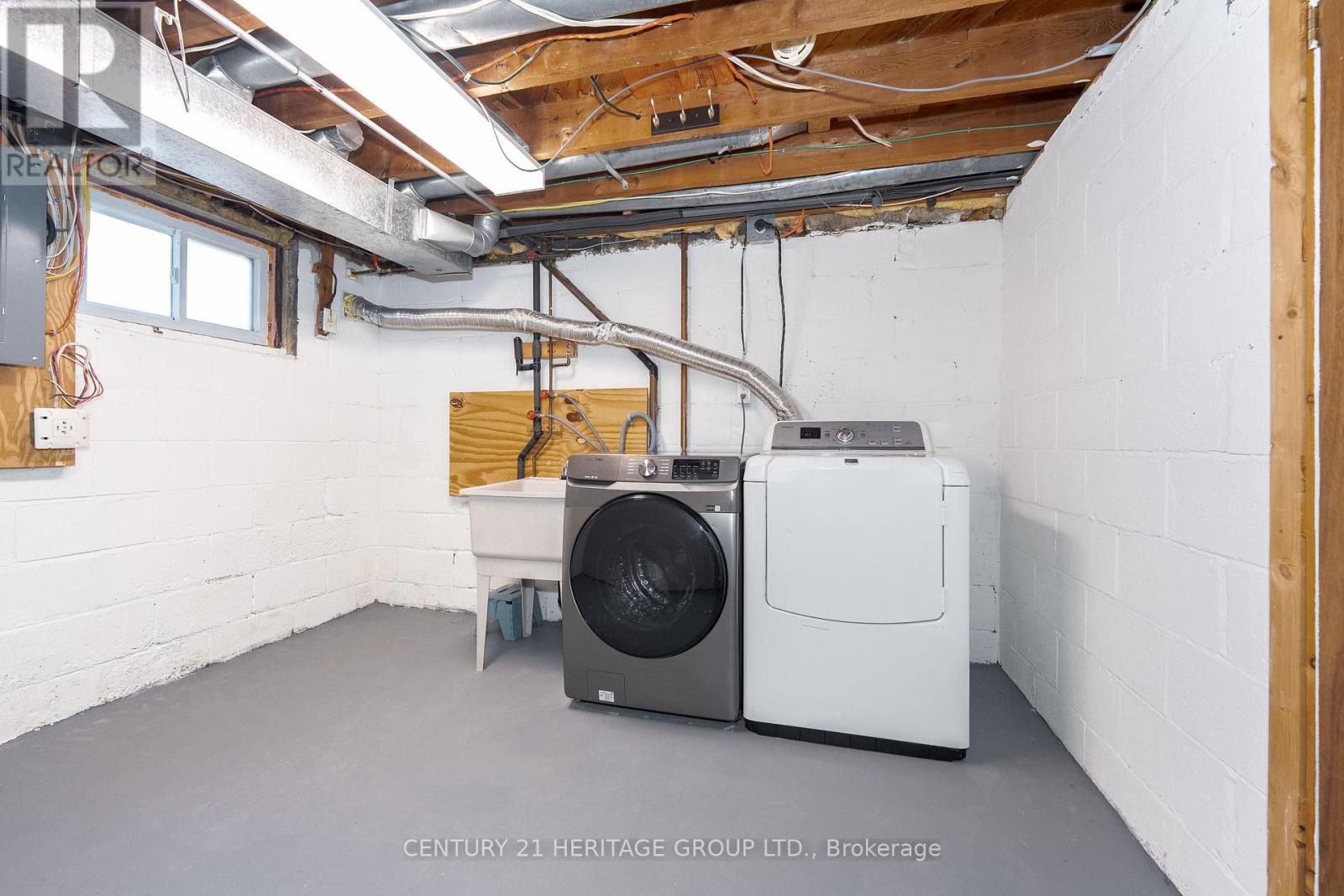 67 Savona Drive, Toronto, Ontario  M8W 4V2 - Photo 30 - W12679566