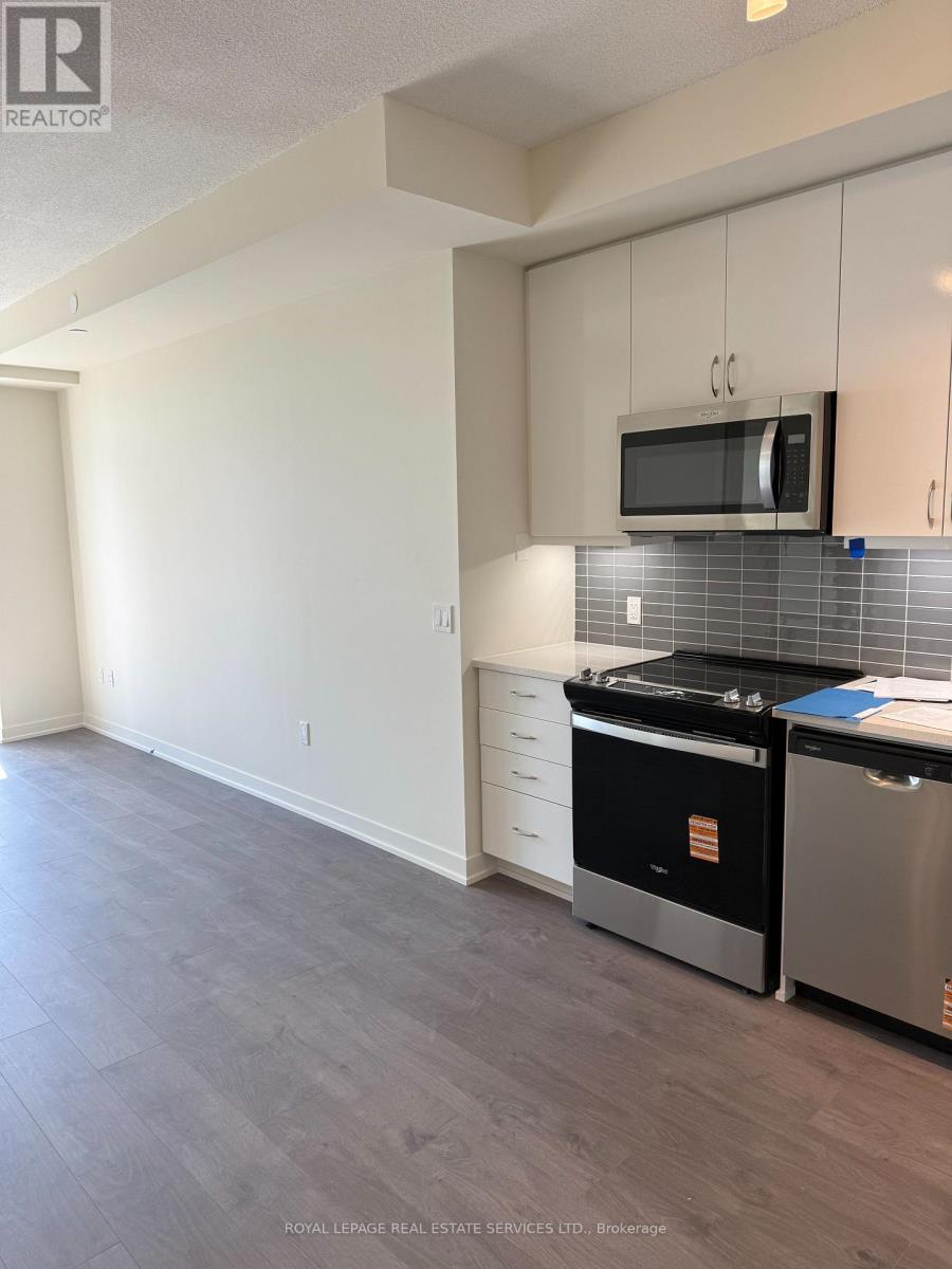 2703 - 38 Annie Craig Drive, Toronto, Ontario  M8V 0G9 - Photo 8 - W12679580