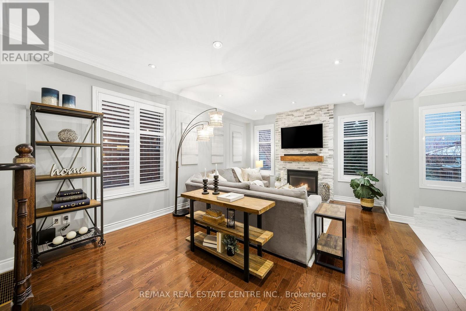 4638 Kearse Street, Burlington, Ontario  L7M 0K7 - Photo 7 - W12679596