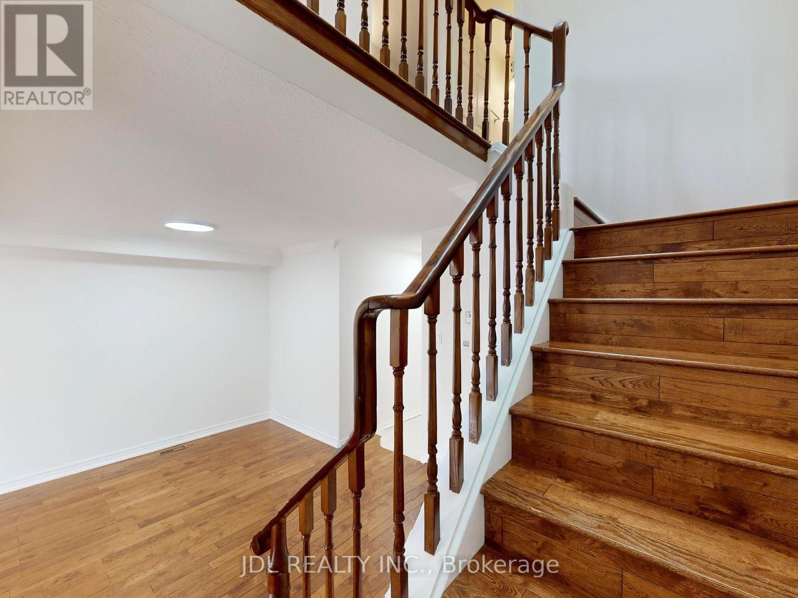 112 - 2205 South Millway, Mississauga, Ontario  L5L 3T2 - Photo 11 - W12679626