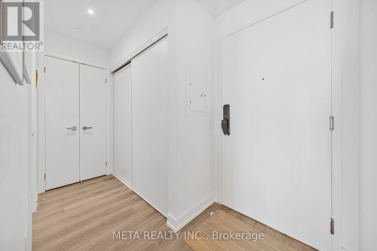 1412 - 28 Ann Street, Mississauga, Ontario  L5G 3G1 - Photo 5 - W12679640